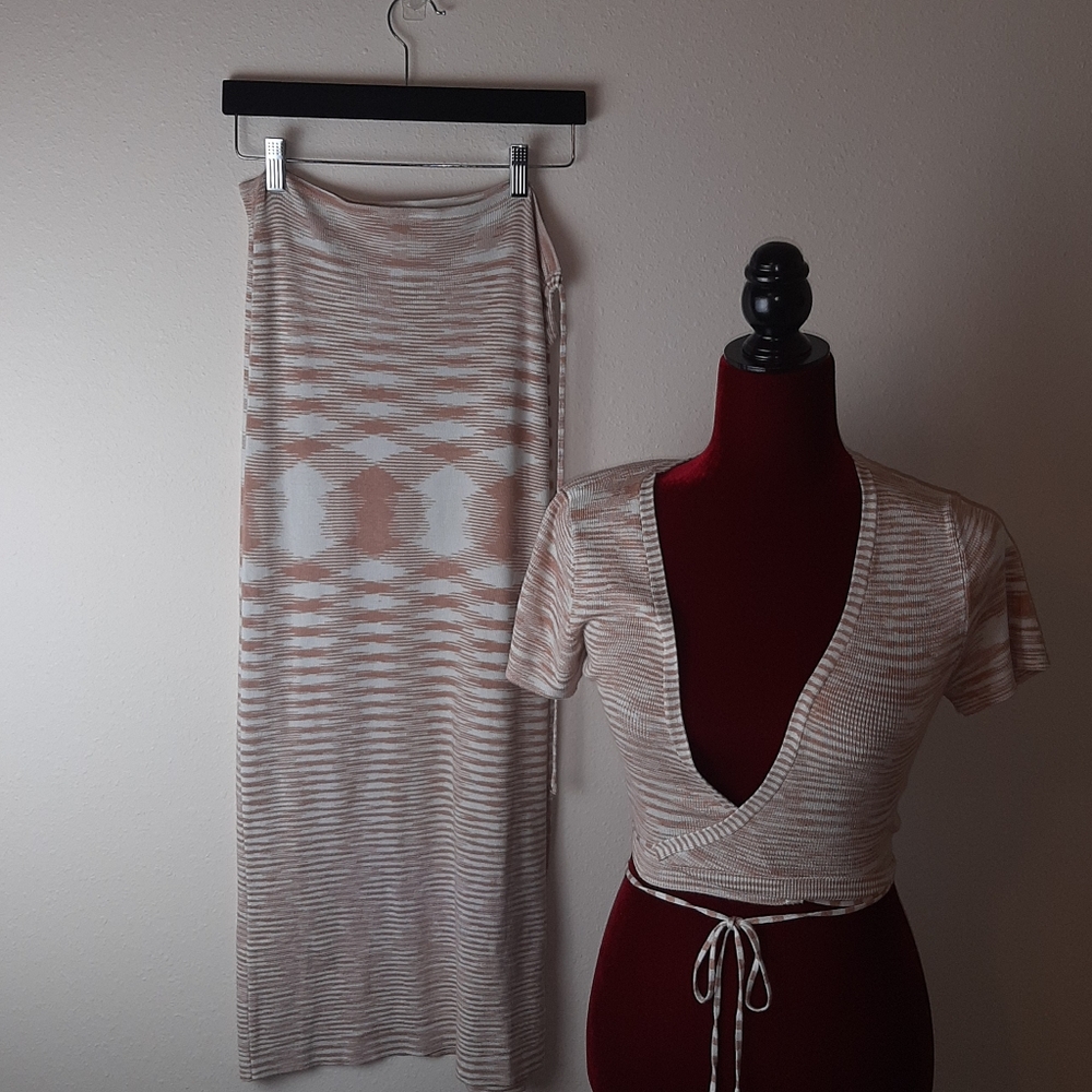 NIA 2pc skirt with crop top